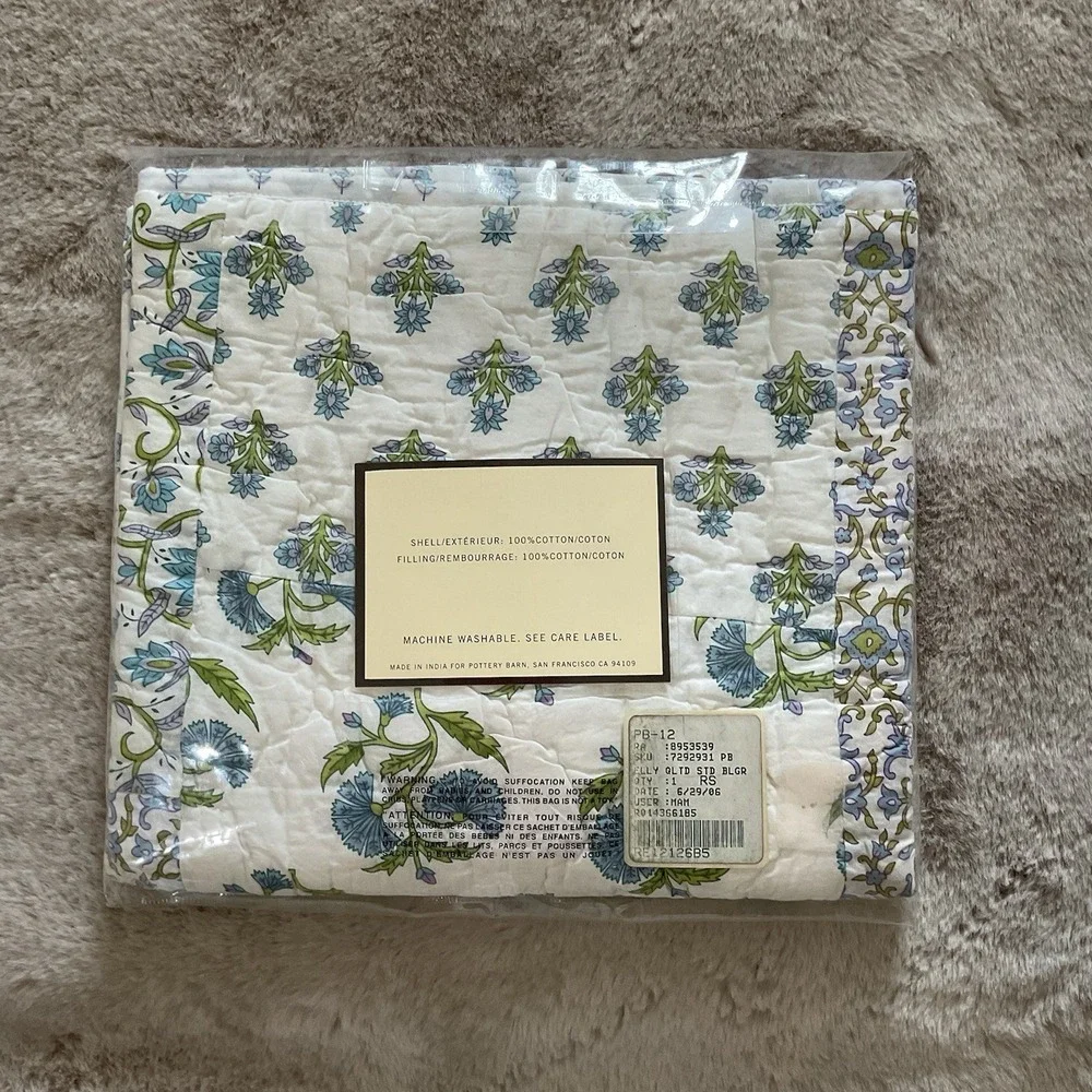 Pottery Barn ELLY Quilted Shams Set of 2 Standard 26x20 White Floral Cottagecore